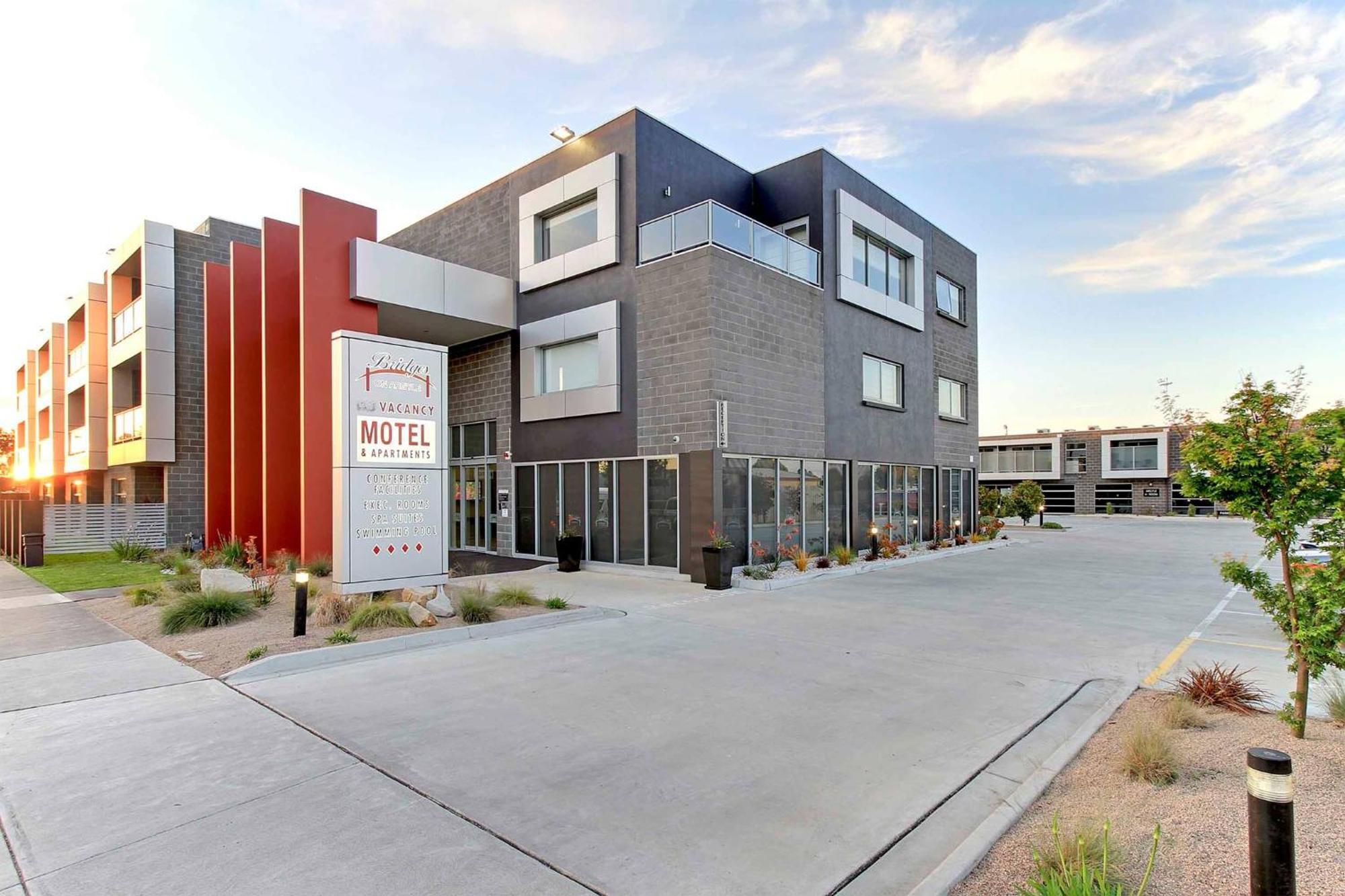 Bridges On Argyle Motel Траралгон Екстериор снимка